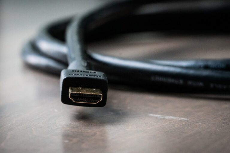 Kabel HDMI – Jaki najlepiej kupić? Co brać pod uwagę?